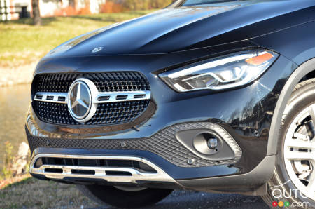 2021 Mercedes-Benz GLA 250 4MATIC, front grille